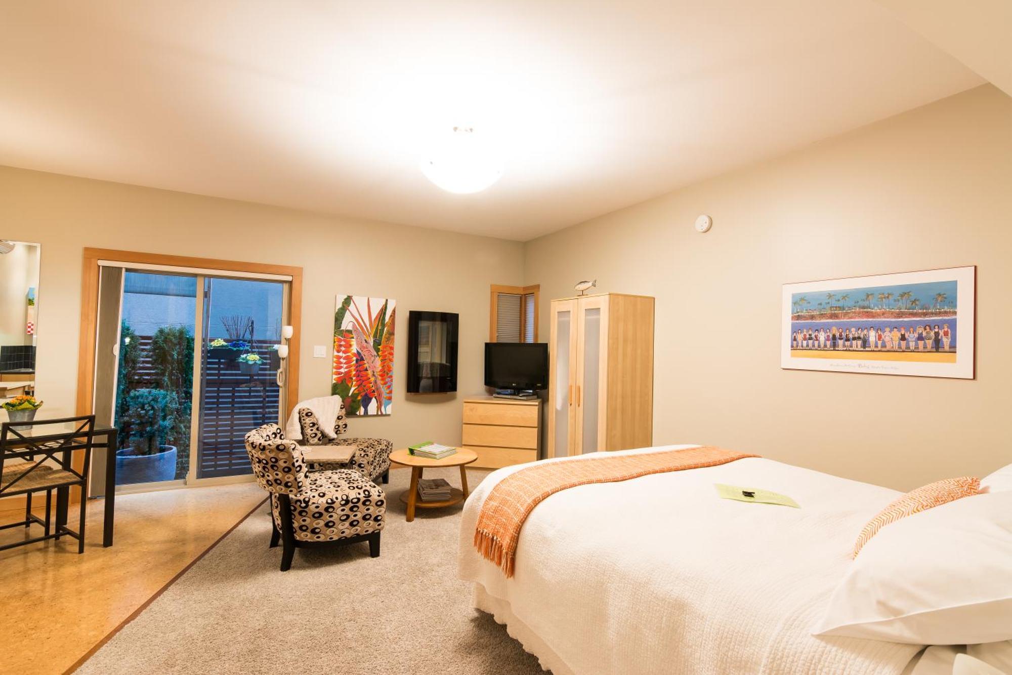 Cormier'S Studio Guest Suites Penticton Exteriör bild
