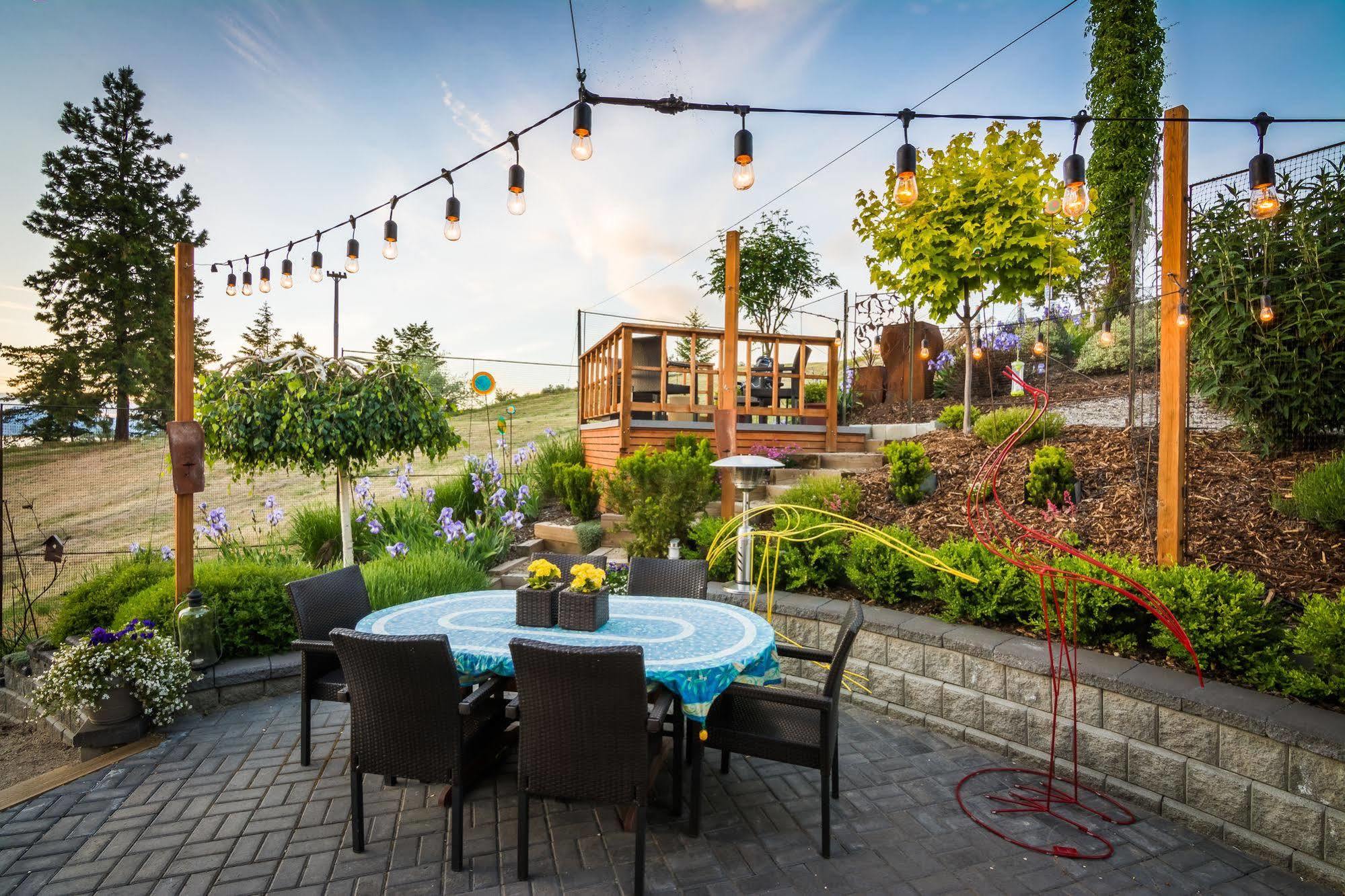 Cormier'S Studio Guest Suites Penticton Exteriör bild